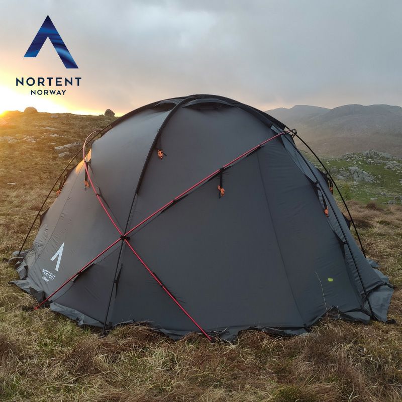 5本のポールで構成される自立型ドームテント。 Nortent Gamme 6 Arctic stone grey ノルテント ギャム6 ストーングレイ  Arcticモデル テント